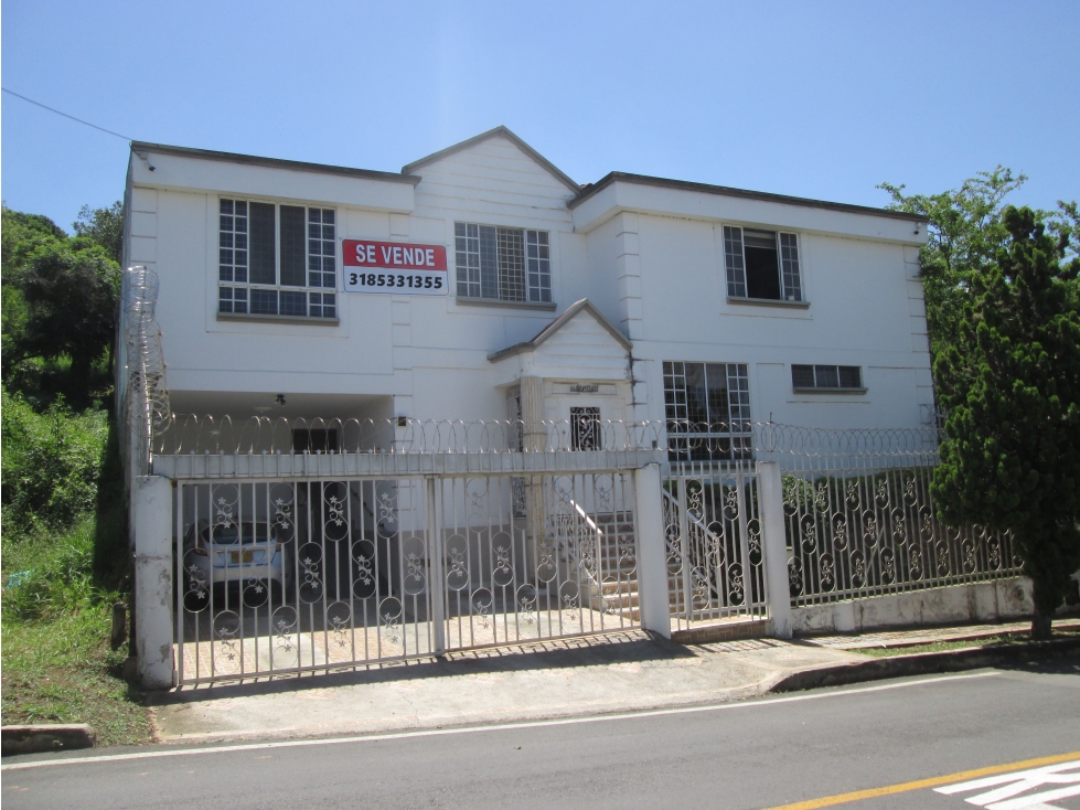 VENDO CASA LAGOS DEL CACIQUE — foto 4