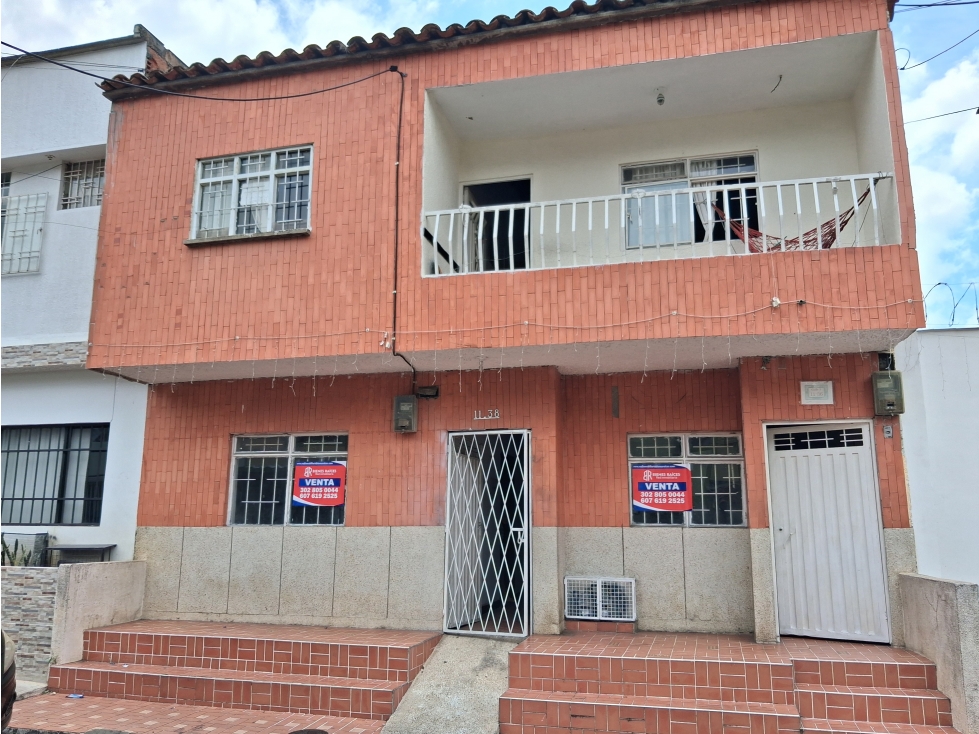 SE VENDE CASA CASCO ANTIGUO / FLORIDABLANCA