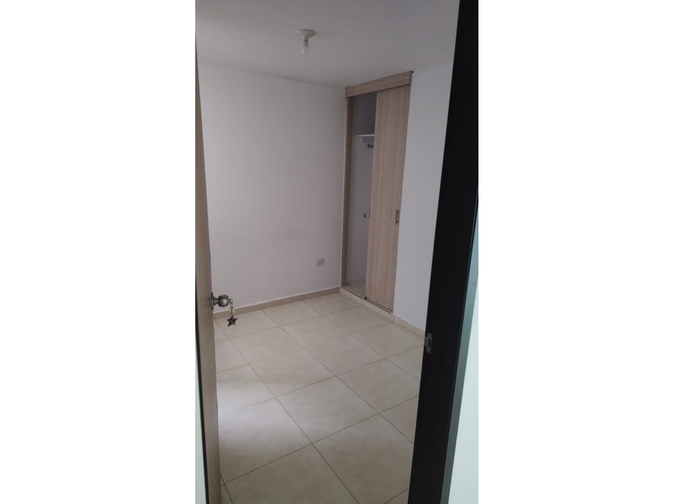 SE VENDE APARTAMENTO EDIF CARRIZAL CAMPESTRE / GIRON — foto 4