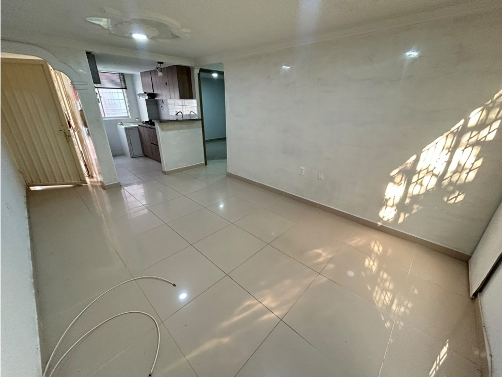 ARRIENDO APARTAMENTO TORRES DE RINCON DE GIRON — foto 2