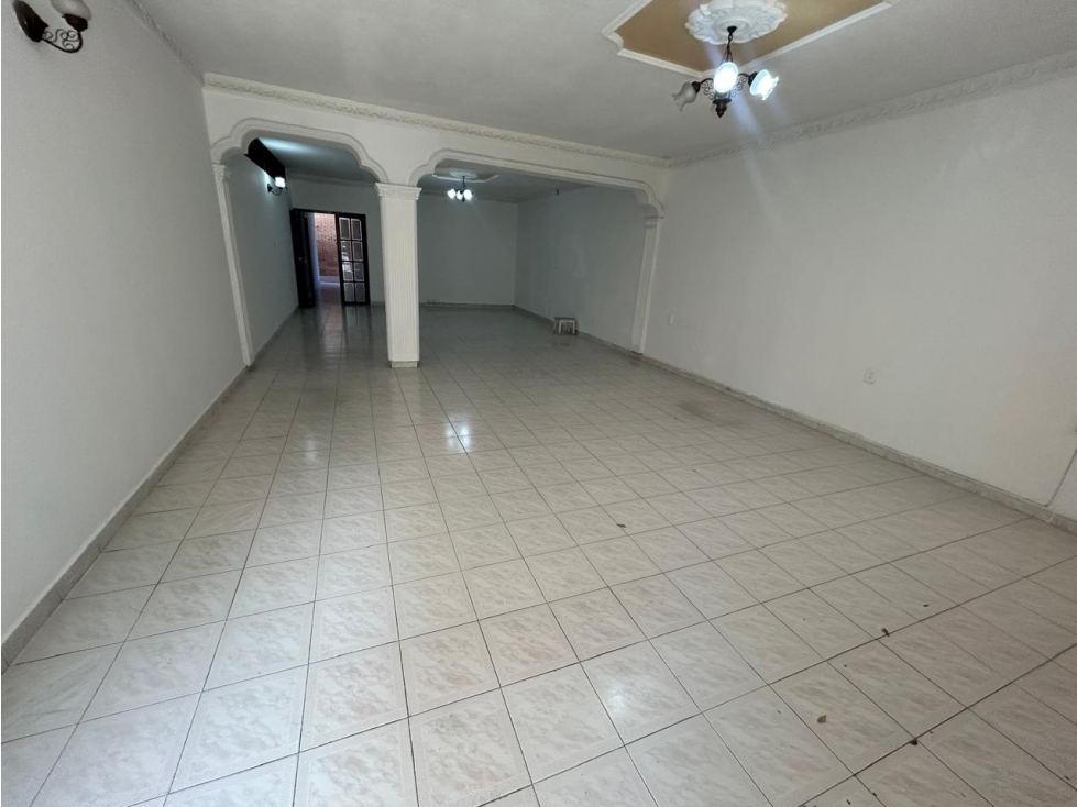 ARRIENDO CASA BARRIO EL PRADO - 1