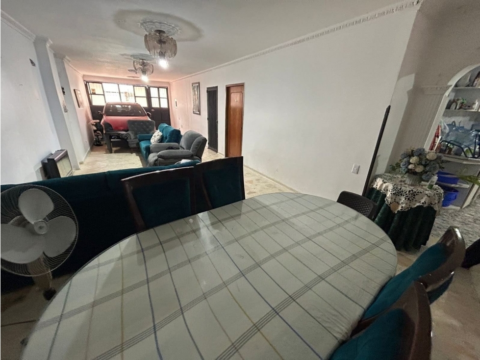 VENDEMOS CASA AMPLIA EN SAN ALONSO — foto 5