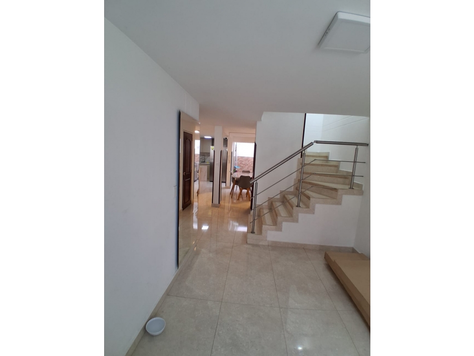 VENDO CASA REMODELADA QUINTAS DE CAÑAVERAL 2 - 5