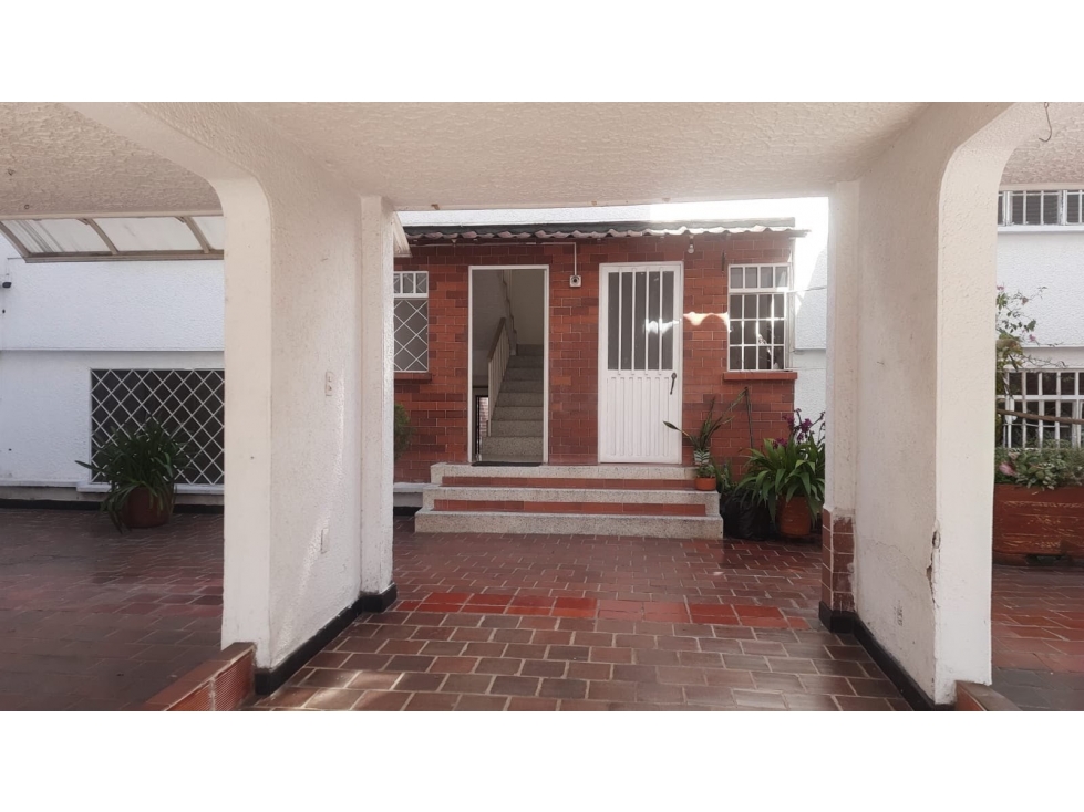 VENDEMOS CASA 3 NIVELES - PROVENZA — foto 2