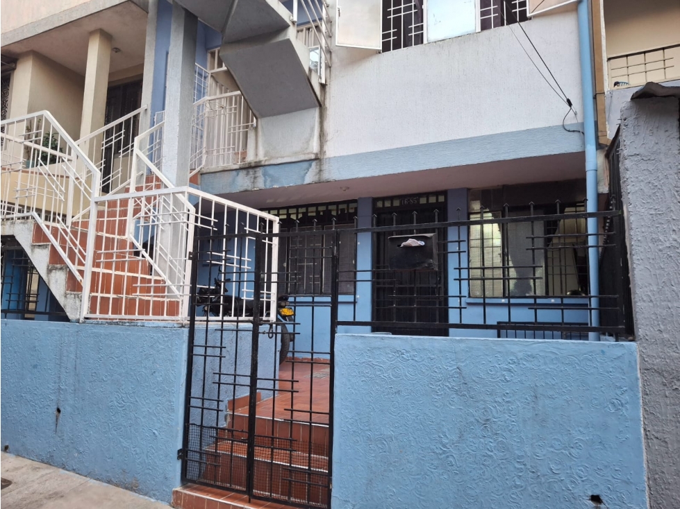 VENDEMOS APARTAMENTO 1 PISO - RINCON DE GIRON / GIRON