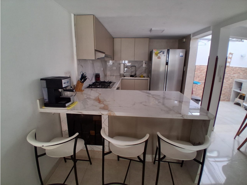 VENDO CASA REMODELADA QUINTAS DE CAÑAVERAL 2 - 6