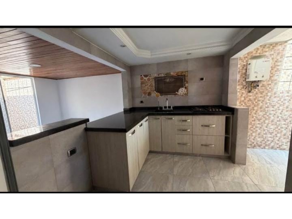VENDEMOS CASA DE 2 PISOS - VERSALLES / FLORIDABLANCA — foto 4