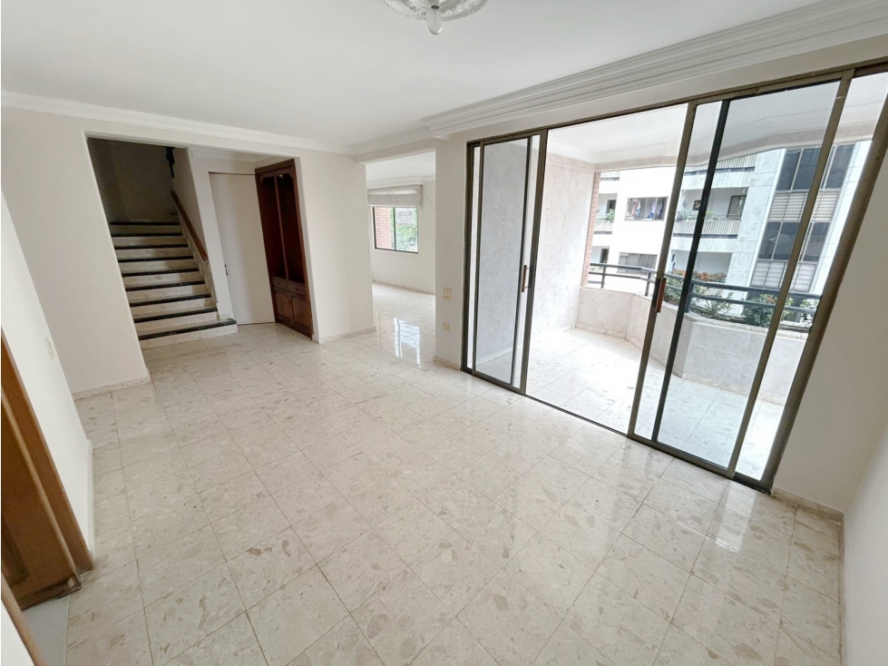 ARRIENDO APARTAMENTO DUPLEX CABECERA CRA 39