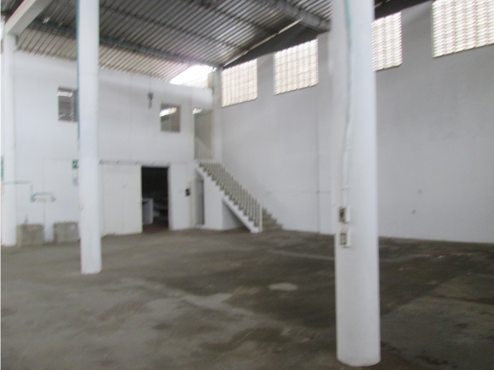 VENDO BODEGA COMUNEROS - 1