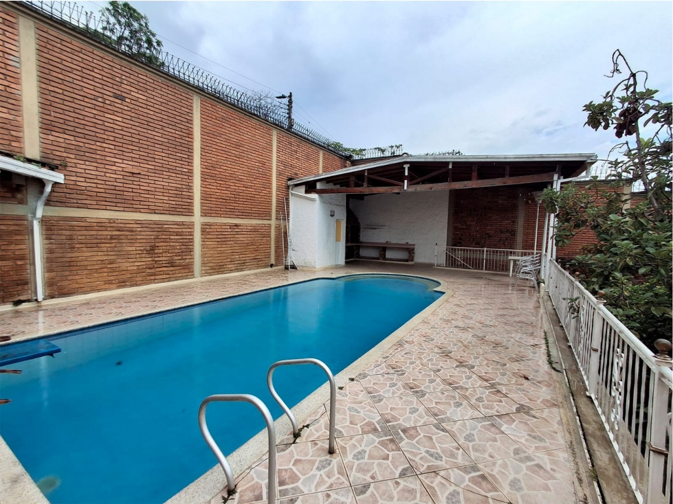 VENDO CASA LAGOS DEL CACIQUE