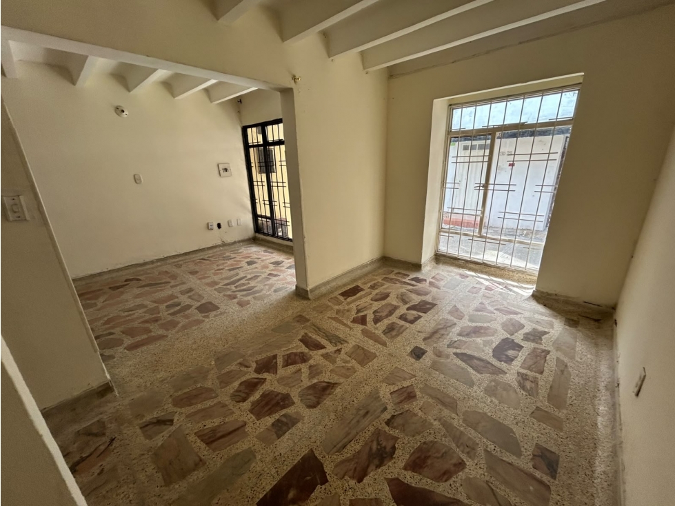 VENDEMOS CASA 2 PISOS PEATONAL - COAVICONSA — foto 4
