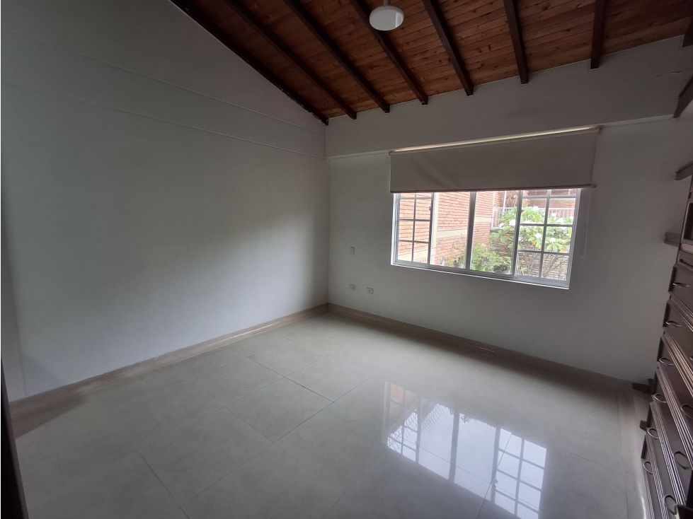 VENDO CASA LAGOS DEL CACIQUE — foto 6