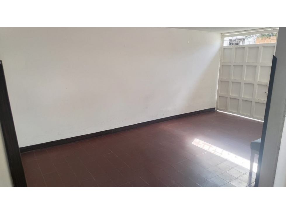 VENDEMOS CASA 2 PISOS - SAN ALONSO — foto 2