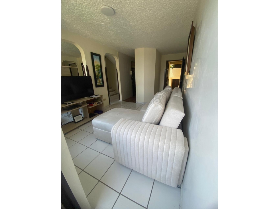 VENDEMOS APARTAMENTO DUPLEX - FONTANA — foto 3