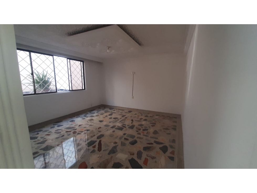 VENDEMOS CASA 3 NIVELES - PROVENZA — foto 4