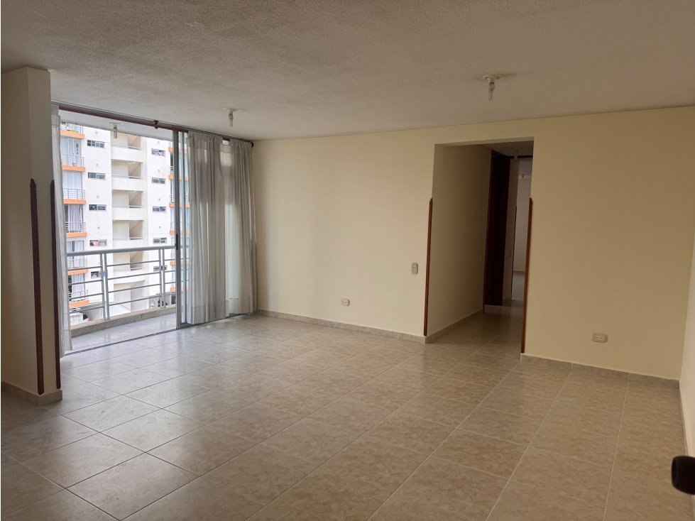 SE ARRIENDA APARTAMENTO / BALCONES DE LA COLINA - 2