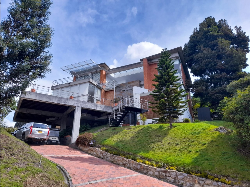 Alquilo Amplia y Exclusiva Casa en Aposentos Sopó