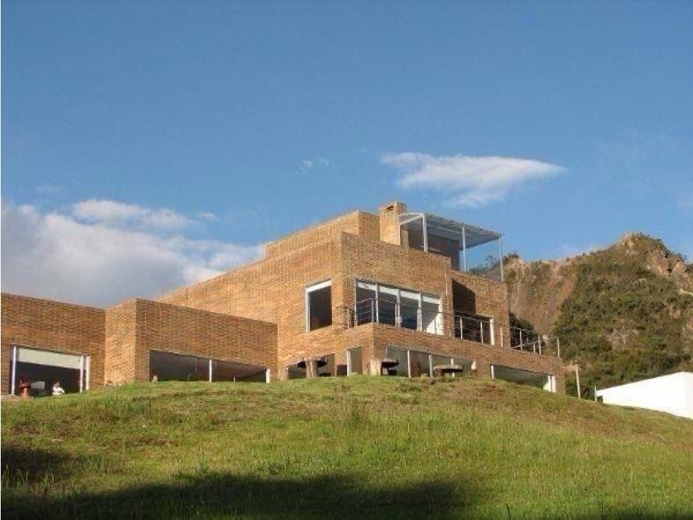 Vendo Amplia y Exclusiva Casa 1h Vereda el Hato k7 Vía Calera - 1