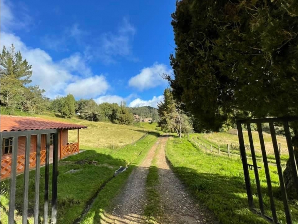 Alquilo Amplia y Exclusiva Casa 1h Vereda el Hato k7 Vía Calera - 5