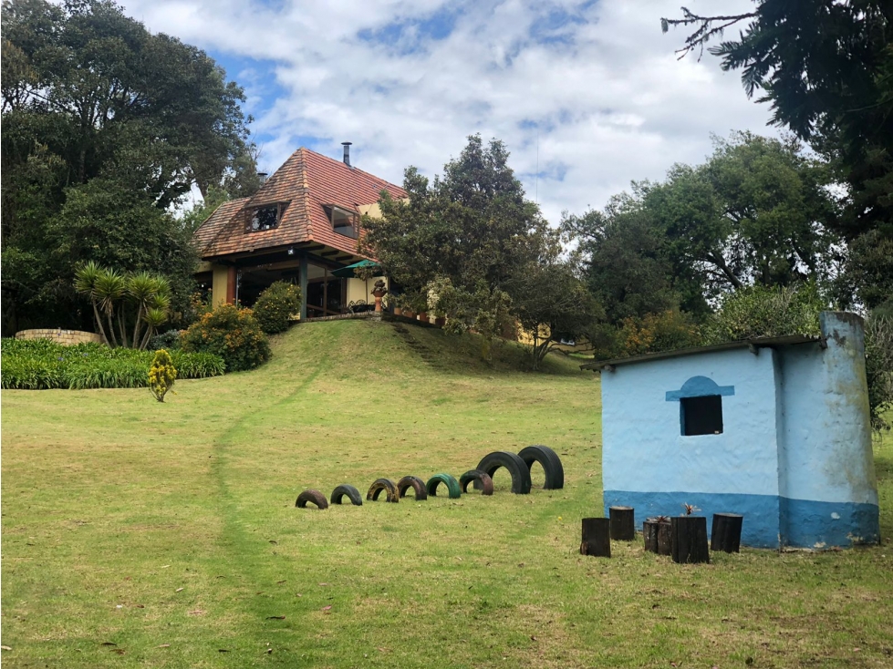 Vendo Hermosa Casa en el hato k7 vía la Calera - 1
