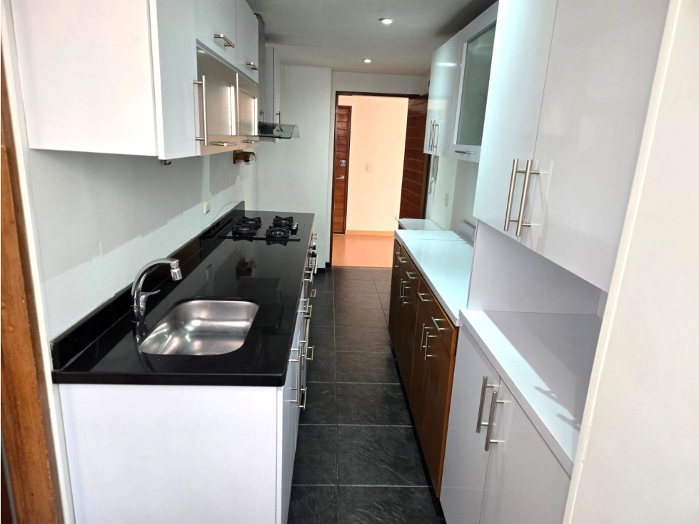 C.D. VENDO APTO VIRREY PARA REMODELAR 3H,3B,1G,CBS,ESTUDIO, Y TERRAZA — foto 4