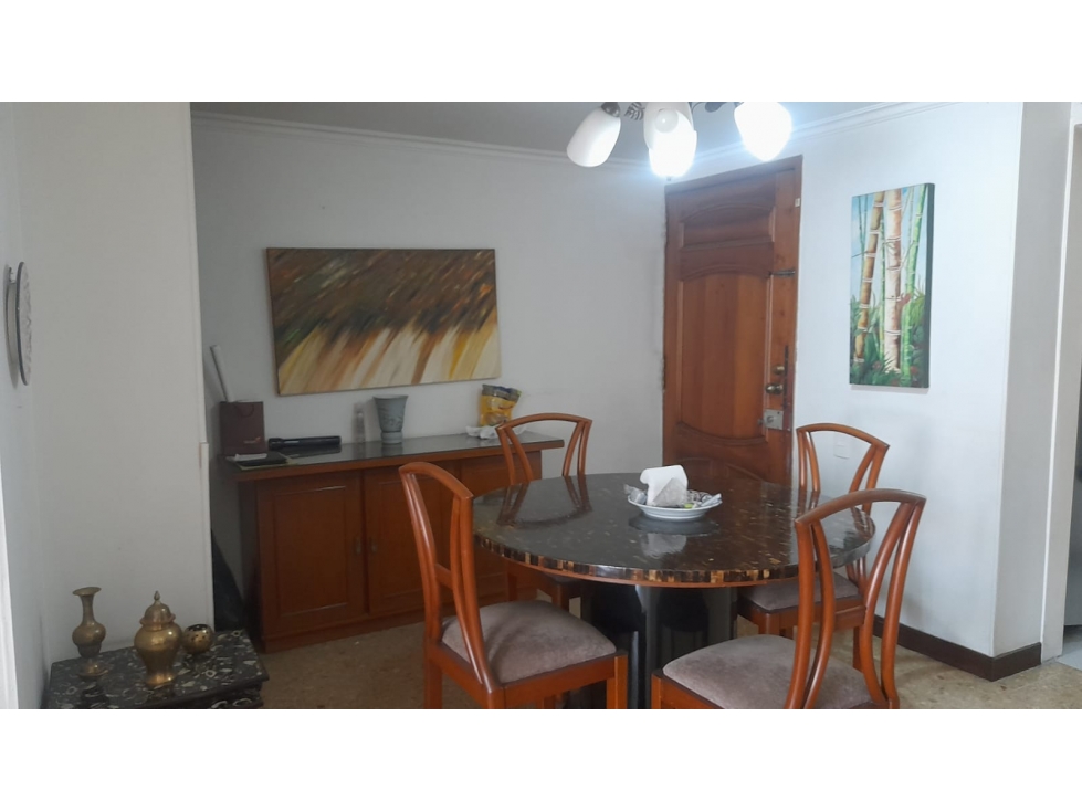 APARTAMENTO TRADICIONAL EN LAURELES LOS ALMENDROS — foto 3