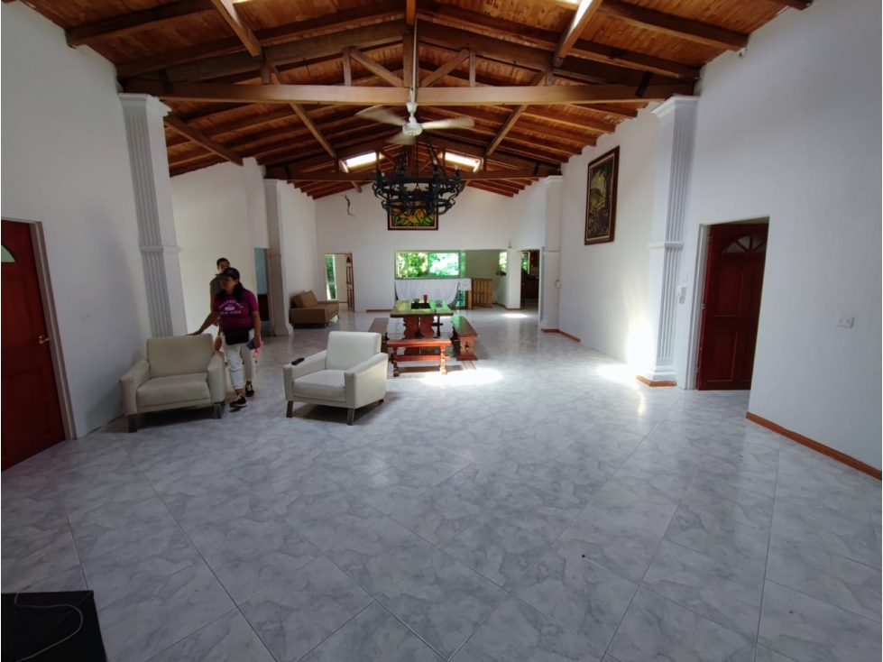 Finca lote, urbano ,cerca al parque de Santafe de Antioquia - 3