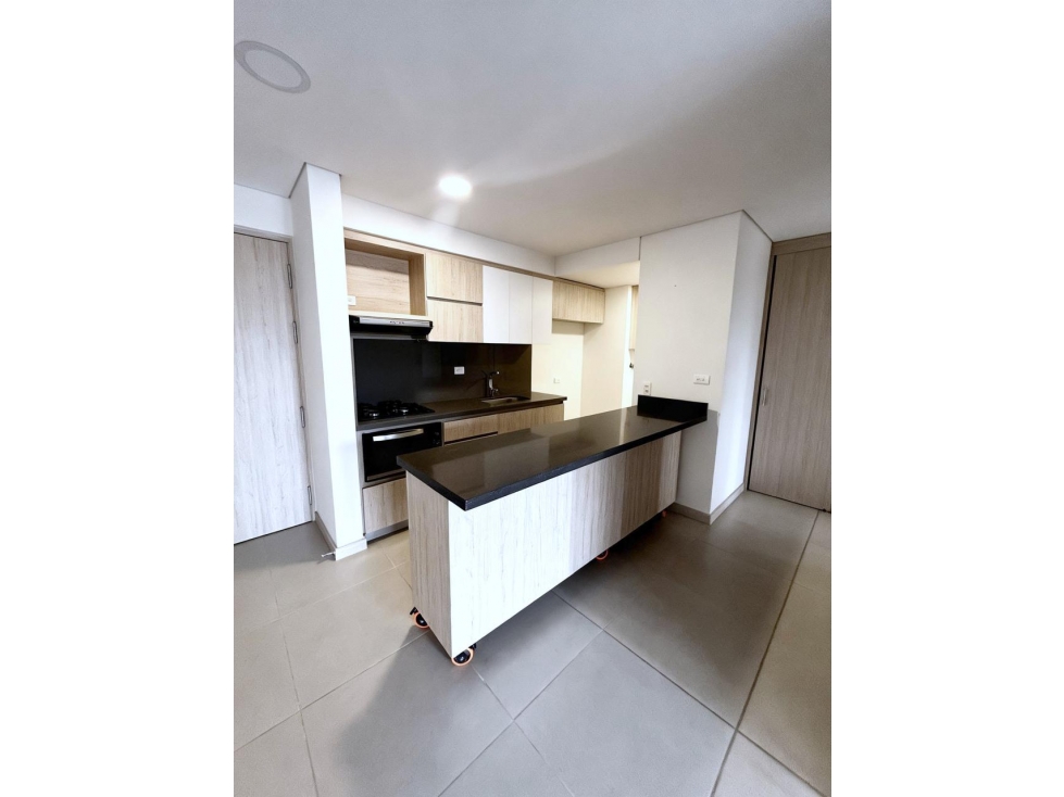 Apartamento en venta en El Portal, Envigado — foto 2