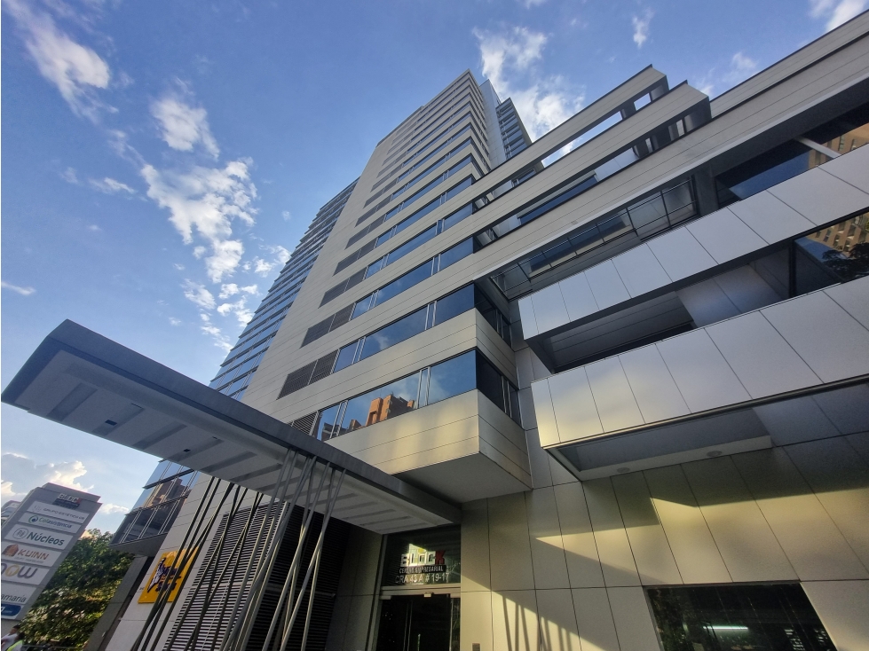 OFICINA PARA VENTA EN _AV. EL POBLADO_CASTROPOL