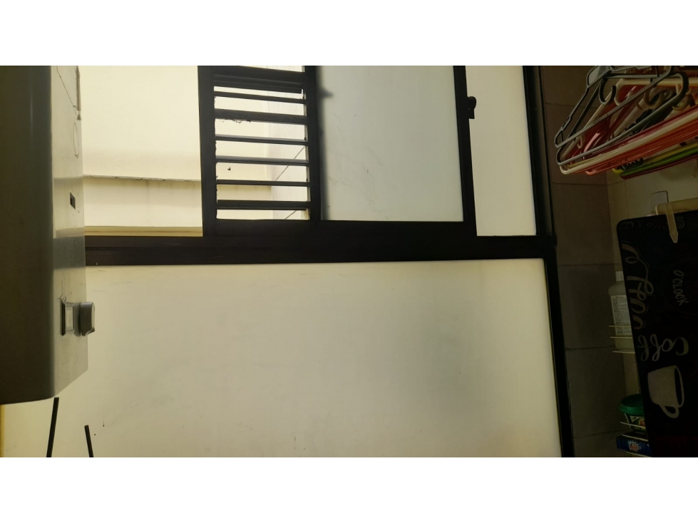 APARTAMENTO TRADICIONAL EN LAURELES LOS ALMENDROS — foto 6
