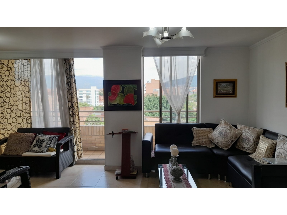 TRADICIONAL APARTAMENTO CERCA VIVA LAURELES