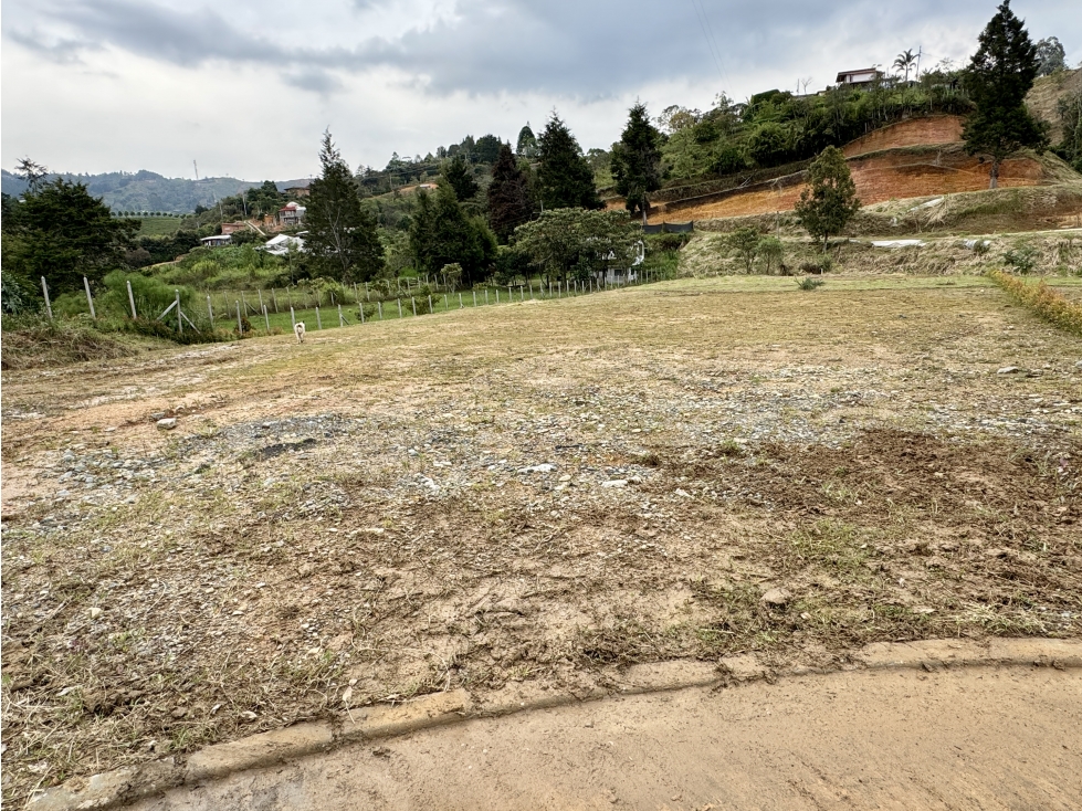 Lote plano sector Aeropuerto en Parcelación de lujo — foto 2