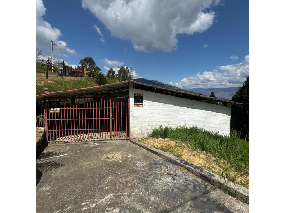 Casa lote en Parcelación para tu Emprendimiento o Bodegaje!