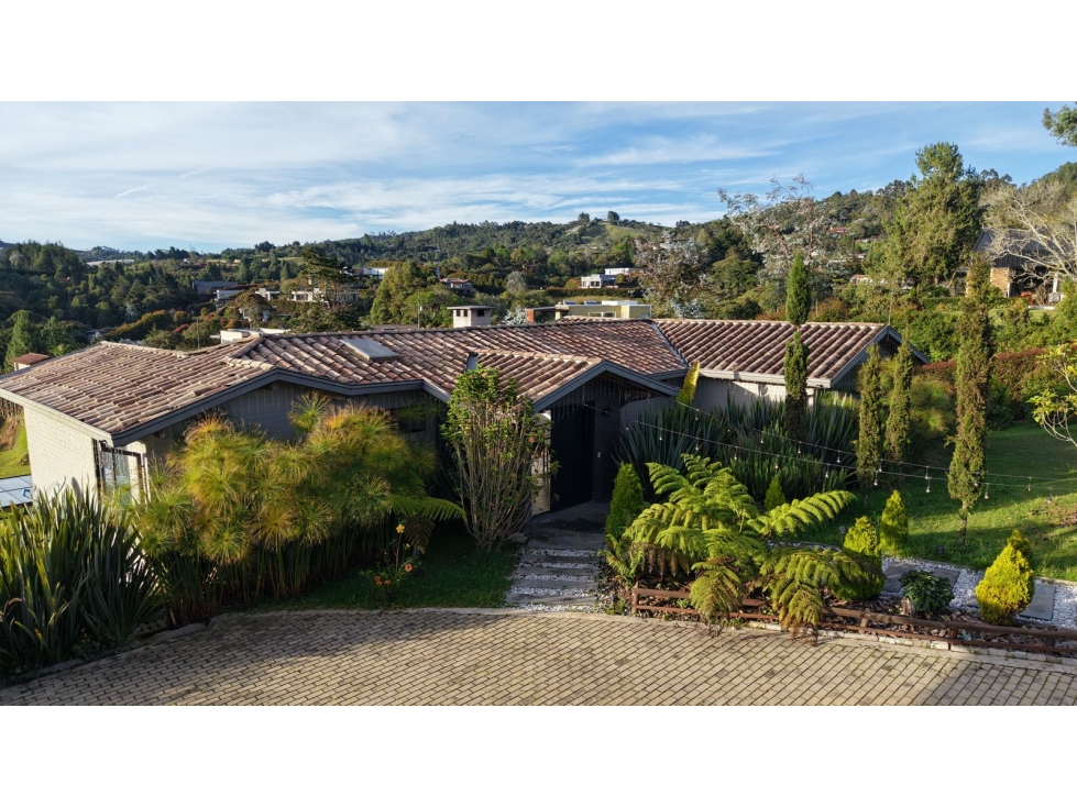 HERMOSA CASA CAMPESTRE INDEPENDIENTE EN EL ALTO DE LAS PALMAS — foto 3