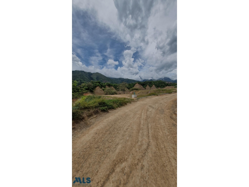 LOTE #8 en San Jerónimo: tu hogar en un paraíso natural - 5