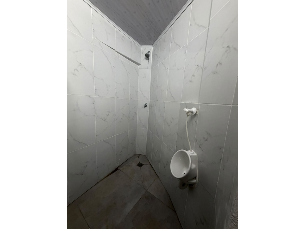 SE ARRIENDA LOCAL ESQUINERO EN PRIMER PISO BUENOS AIRES — foto 2