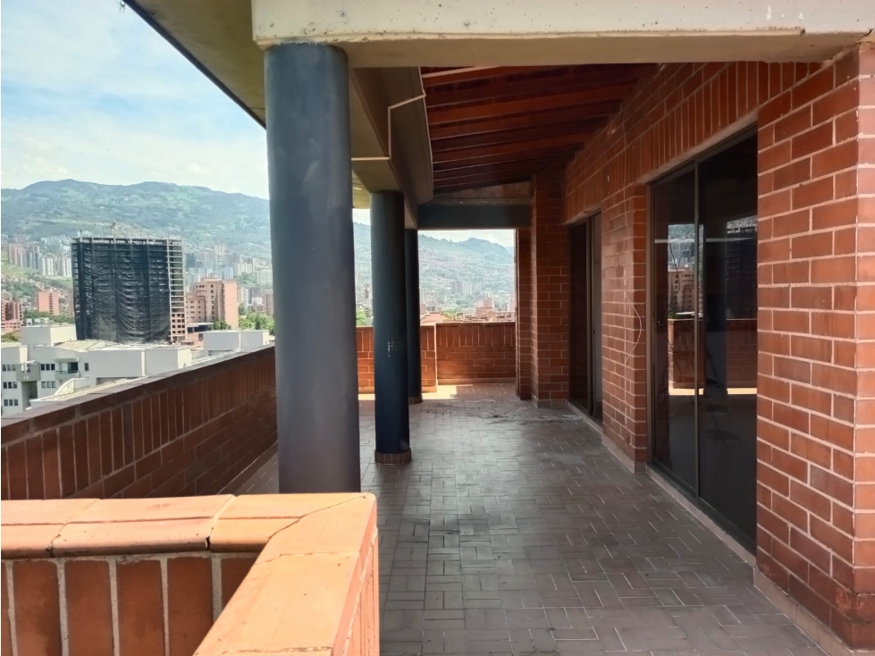 PENTHOUSE CERCA A VIVA LAURELES CON EXCELENTE VISTA