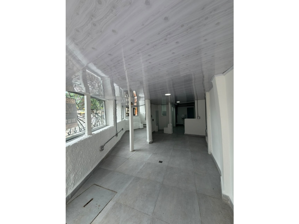 SE ARRIENDA LOCAL ESQUINERO EN PRIMER PISO BUENOS AIRES — foto 3