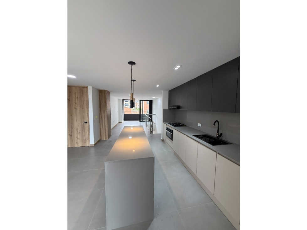 Moderno Dúplex para Estrenar en Laureles - excelente ubicación
