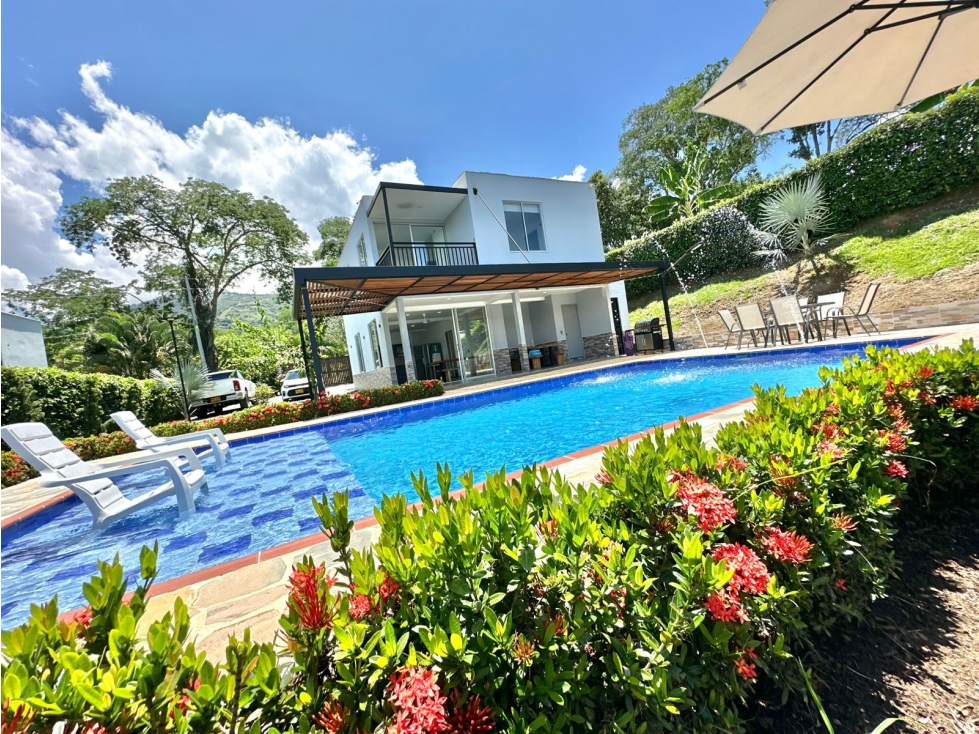 VENTA DE CASA CAMPESTRE EN SOPETRAN (MLS#242654)