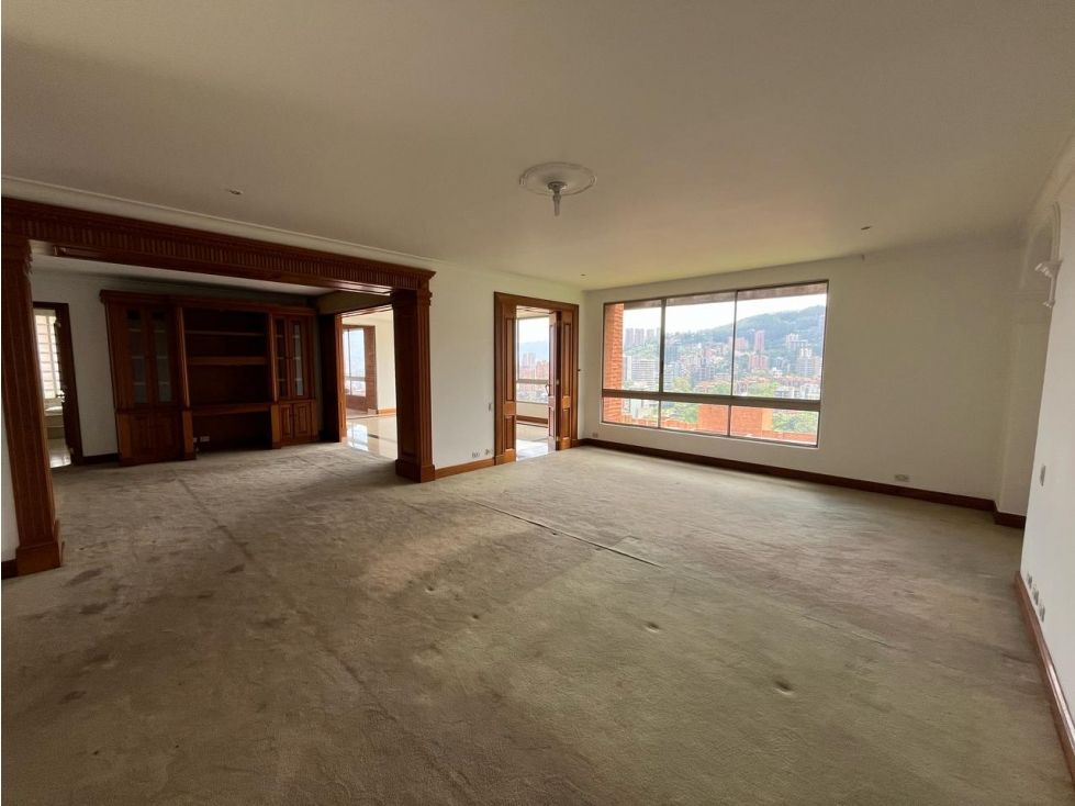 Penthouse dúplex en el Poblado: Vistas, espacios y exclusividad. — foto 3