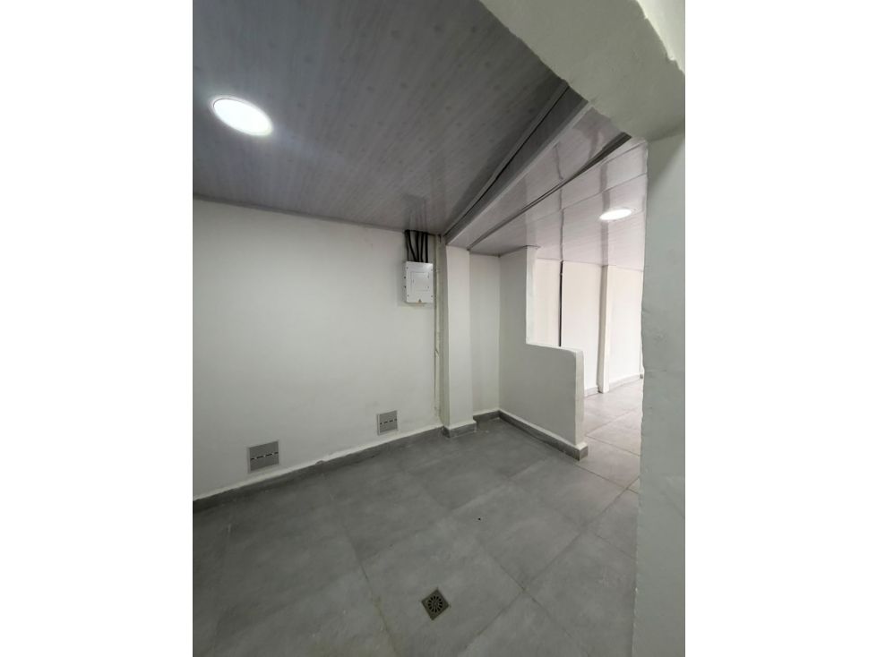 SE ARRIENDA LOCAL ESQUINERO EN PRIMER PISO BUENOS AIRES — foto 5