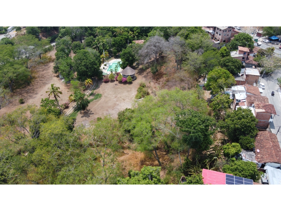 Finca lote, urbano ,cerca al parque de Santafe de Antioquia - 6