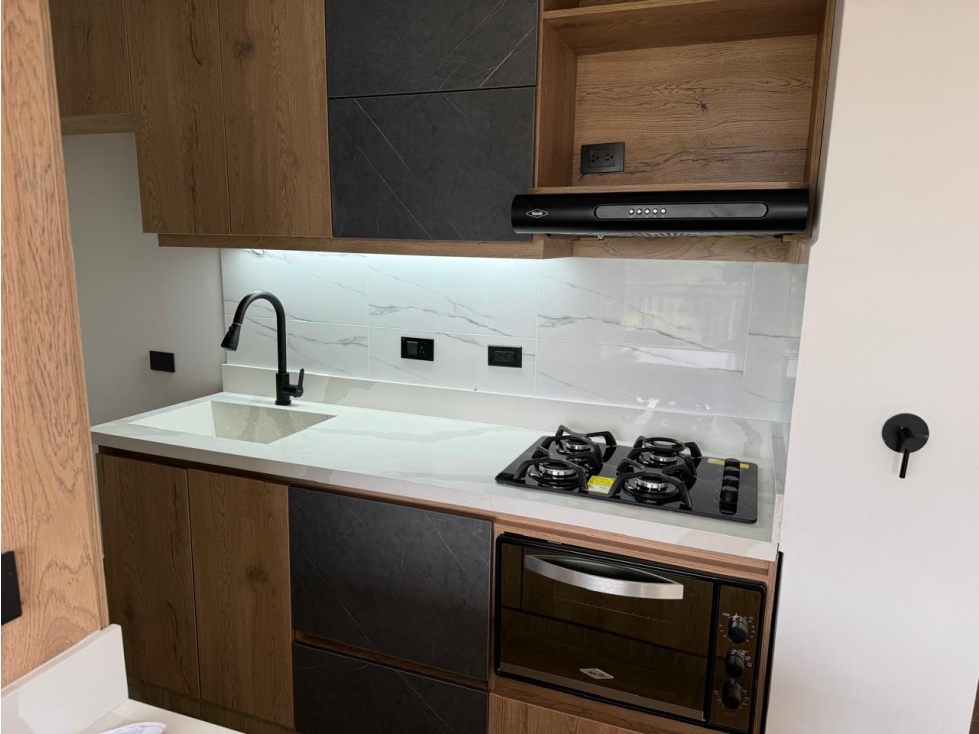 Apartamento con buena distribución y entorno tranquilo en Caldas