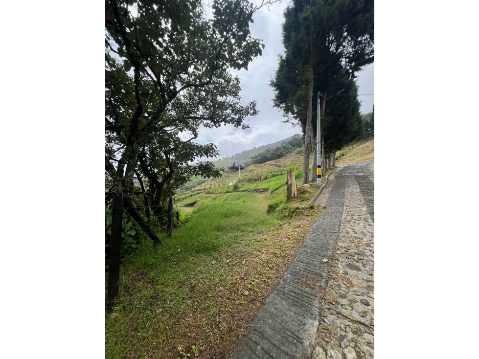 Lote en San Cristóbal, vista panorámica dentro de parcelación