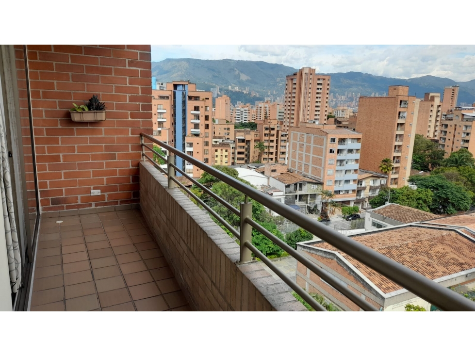 TRADICIONAL APARTAMENTO CERCA VIVA LAURELES — foto 4