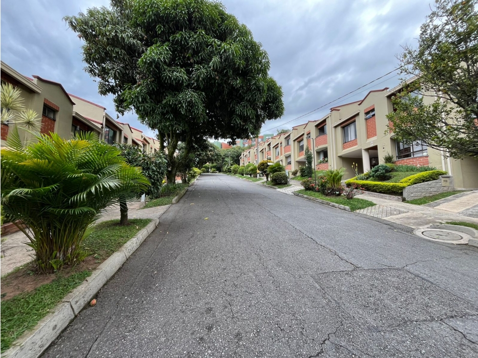 Casa en Envigado para grandes familias