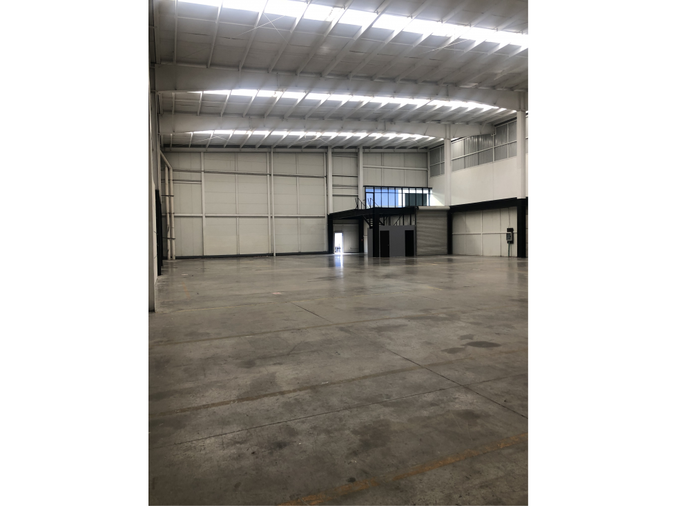 BODEGA EN RENTA 2,480 M2 TULTITLAN EN PARQUE INDUSTRIAL - 1