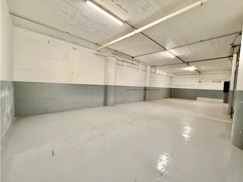 EN RENTA BODEGA EN CONJUNTO INDUSTRIAL 289 m2 NAUCALPAN - 1