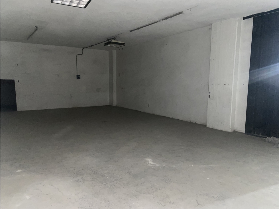 BODEGA EN RENTA NAUCALPAN 74 m2 - 1